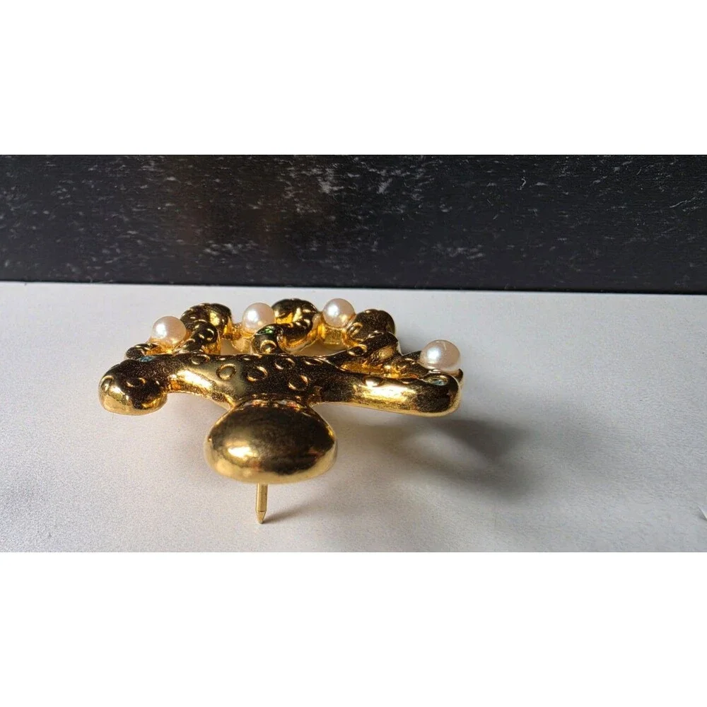 Avon Octopus Faux Pearl And Rhinestone Gold Tone Metal Pin Vintage READ